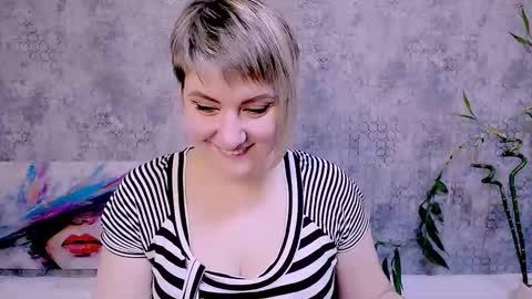 djullia online show from October 24, 7:31 am