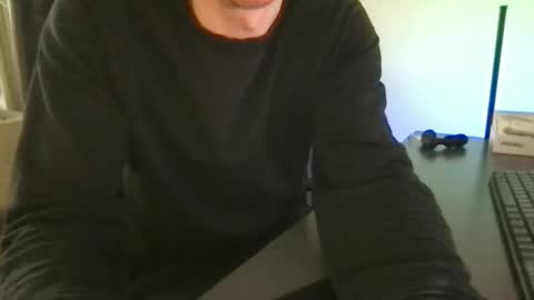 doctor_luv_69 online show from April 28, 7:12 am