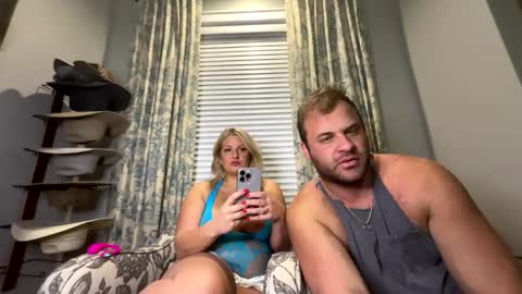 docwife12 online show from January 17, 3:38 am