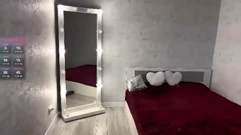 Annie PVT IS OPEN online show from June 30, 9:46 pm