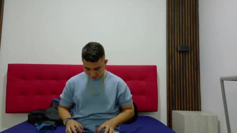  01 online show from May 27, 11:51 am