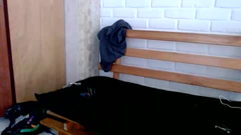 dogtattoo77 online show from October 25, 10:47 am