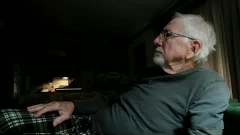 Snapshot of doingmyself69 chatting on October 2, 1:15 am doingmyself69 online show from October 2, 1:15 am