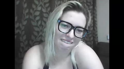 dolce_tempt online show from December 15, 6:59 pm