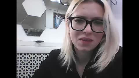 dolce_tempt online show from December 22, 8:32 am