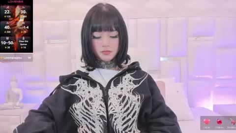 doll  bella online show from April 18, 1:24 pm