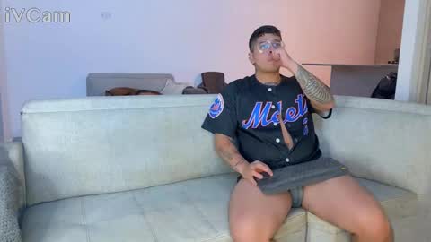 Auro and Santiago online show from March 16, 5:44 am