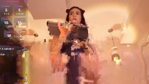 doll_kira_ online show from April 24, 4:20 pm