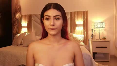 doll_kira_ online show from April 21, 2:46 pm