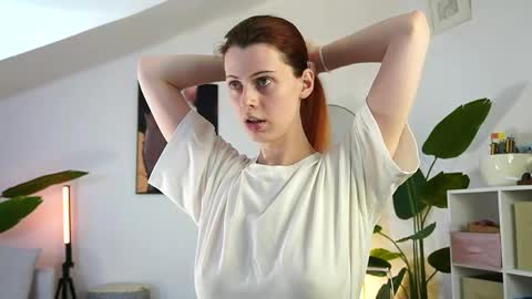 Your doll Lesli online show from April 4, 1:18 pm