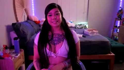 DOLLLFACE online show from February 19, 11:06 am