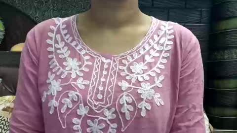 dollmeenu online show from November 18, 4:43 pm