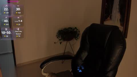 You can call me Pretty  online show from November 26, 8:44 am