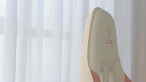 Dolly online show from September 20, 9:45 am