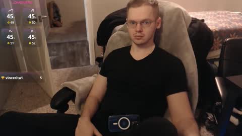 Snapshot of doloresman chatting on February 19, 9:47 pm doloresman online show from February 19, 9:47 pm