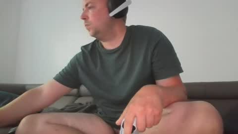 dombio_12 online show from August 5, 11:07 am