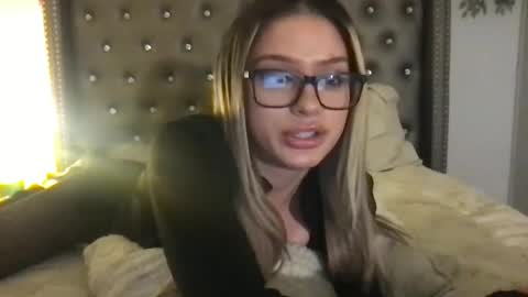 Marissa Rae online show from October 7, 7:48 am