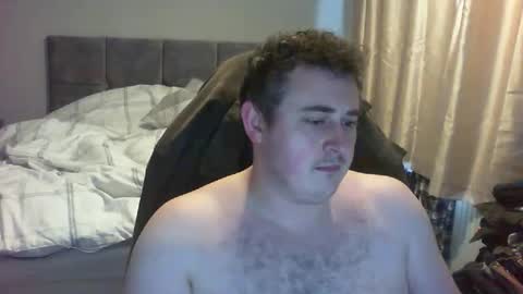 dominicb03 online show from April 4, 4:03 pm