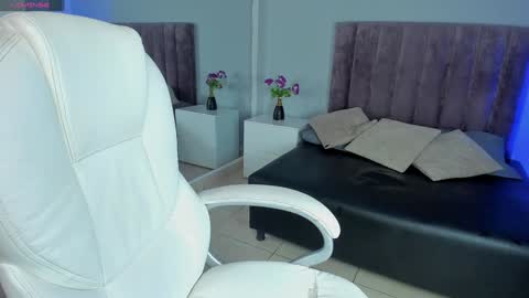 Dominick  online show from January 25, 2:26 am