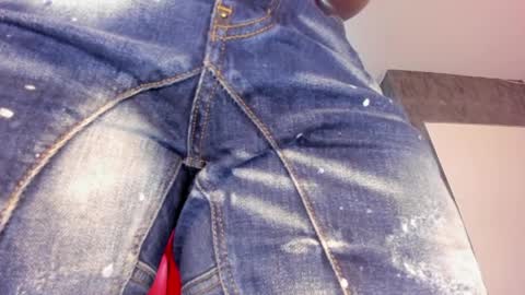 Dominicscott online show from April 8, 1:14 pm