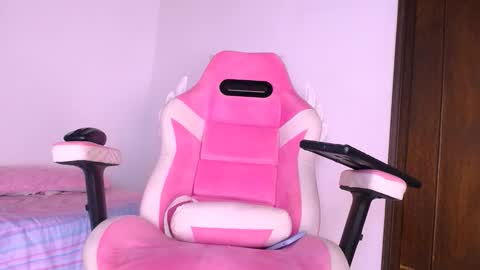   online show from January 12, 11:01 pm