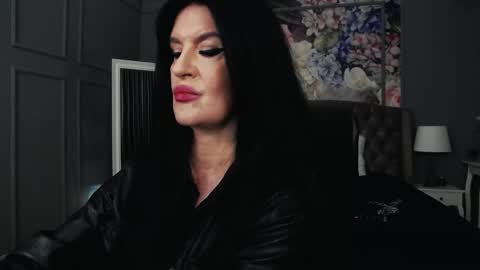 Snapshot of dommelisa chatting on October 2, 8:18 pm Dom Melisa online show from October 2, 8:18 pm