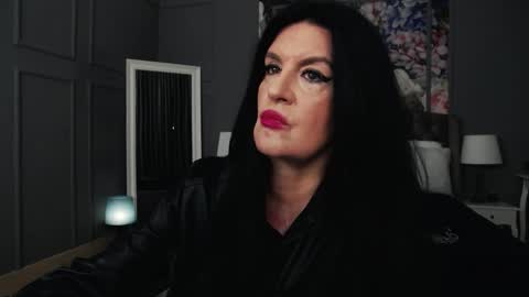 Dom Melisa online show from November 3, 7:59 pm