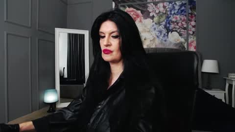 Snapshot of dommelisa chatting on December 3, 9:50 pm Dom Melisa online show from December 3, 9:50 pm