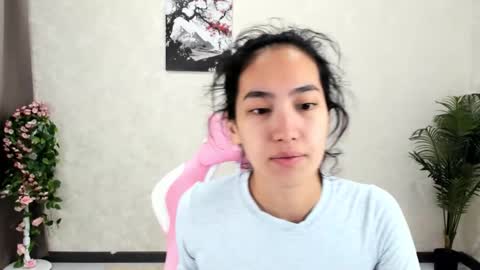 Aura online show from November 6, 12:57 am