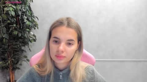 Donna On GMT2 Mon-Fri 3-9 AM online show from March 9, 11:56 pm