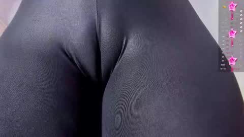 Paula DiazGMT-5 0730 - 1400 online show from November 7, 12:29 pm