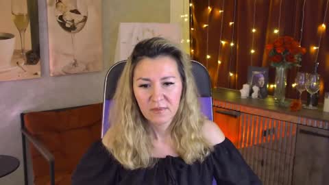 Donna online show from April 22, 2:52 am