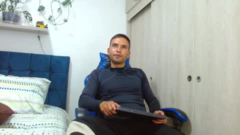 dorian_h online show from April 21, 6:48 pm