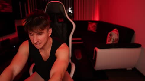 Dorian Reyes online show from October 8, 11:43 pm