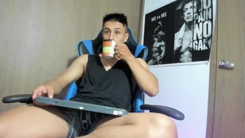 dorman_boy online show from May 5, 1:56 am