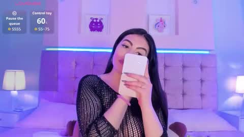 Dorothy Lane online show from September 29, 8:08 pm