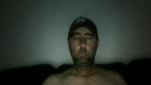 dossy1981 online show from February 4, 7:34 am