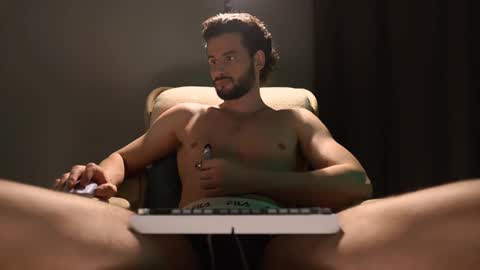 Keen online show from February 20, 7:49 pm