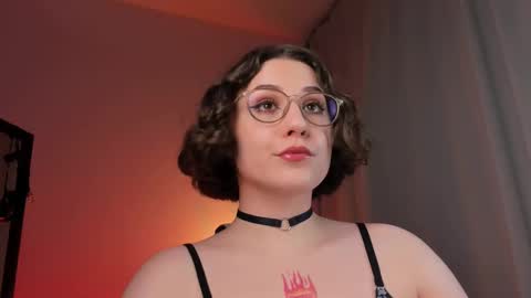 Eva ana Liza online show from February 25, 9:26 pm