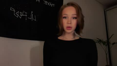 MOLLYYYY dont forget to give me a thumb up online show from April 14, 1:58 pm