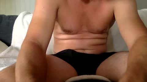 dougiemac2020 online show from February 25, 1:20 am