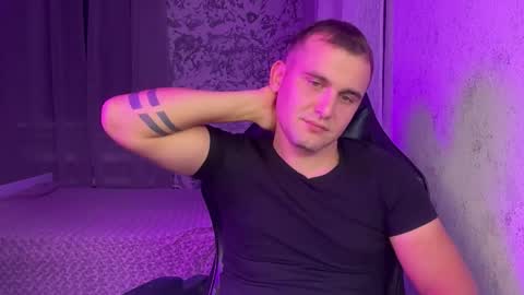 Snapshot of douglas_666 chatting on September 10, 8:10 pm douglas_666 online show from September 10, 8:10 pm