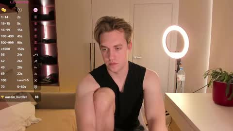 Mervin  online show from May 10, 6:03 pm