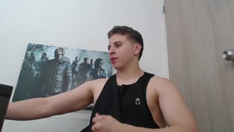 draco_boy2000 online show from July 14, 10:37 pm