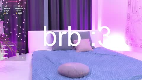 Draculaura online show from February 7, 11:45 pm