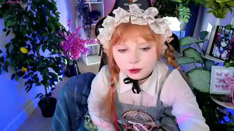 Draculaura online show from May 31, 11:09 am