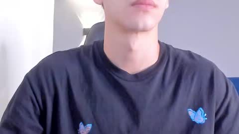 Snapshot of drake_carter1 chatting on March 4, 12:29 am drake_carter1 online show from March 4, 12:29 am