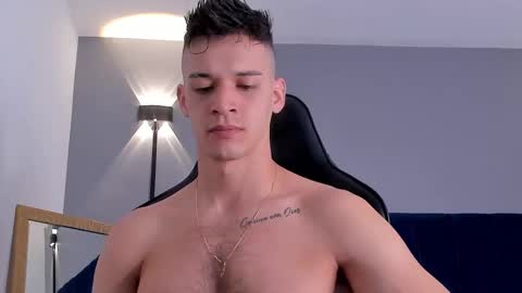 Snapshot of drake_carter1 chatting on February 25, 12:25 am drake_carter1 online show from February 25, 12:25 am