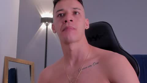 Snapshot of drake_carter1 chatting on January 21, 11:55 pm drake_carter1 online show from January 21, 11:55 pm