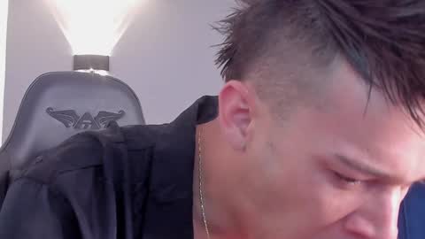 Snapshot of drake_carter1 chatting on January 17, 2:18 am drake_carter1 online show from January 17, 2:18 am